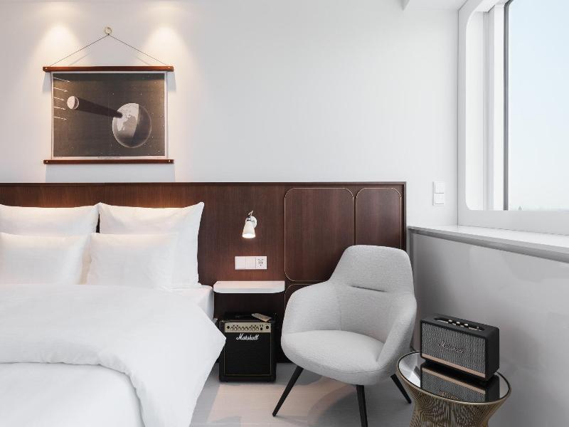 Ruby Luna Hotel Dusseldorf by IHG image