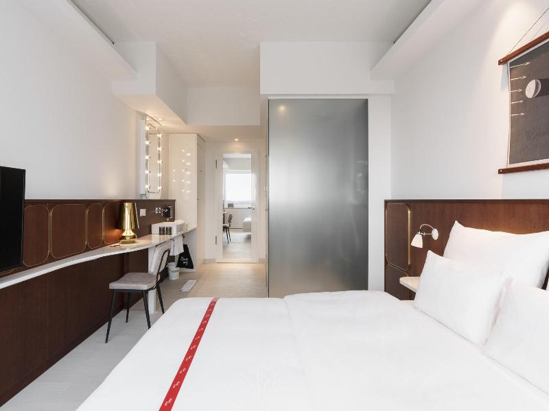 Ruby Luna Hotel Dusseldorf by IHG image