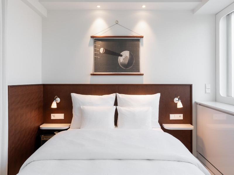 Ruby Luna Hotel Dusseldorf by IHG image