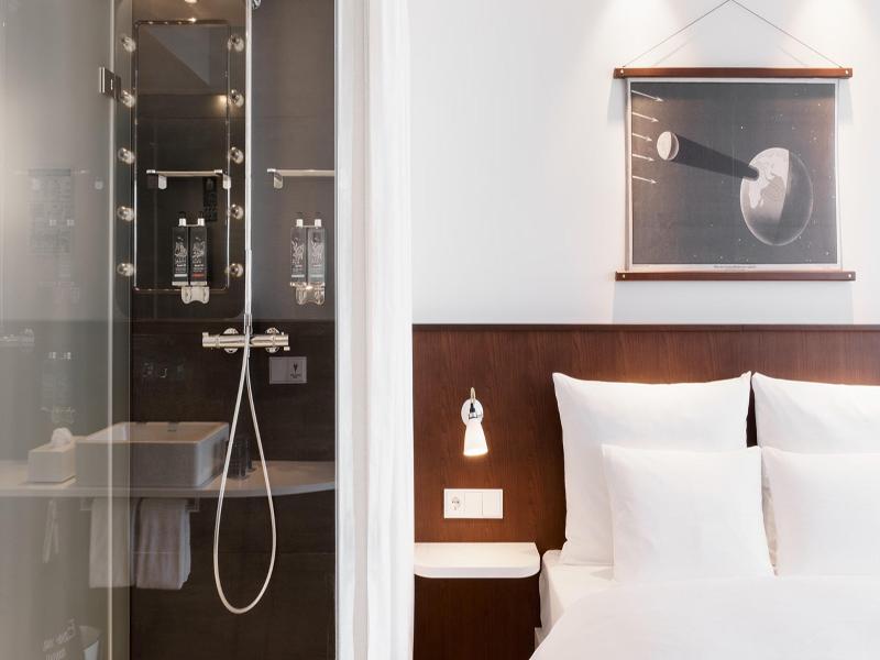 Ruby Luna Hotel Dusseldorf by IHG image