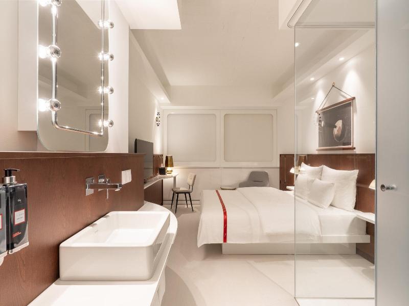 Ruby Luna Hotel Dusseldorf by IHG image