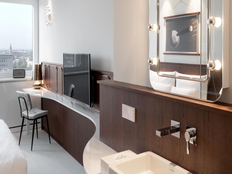 Ruby Luna Hotel Dusseldorf by IHG image