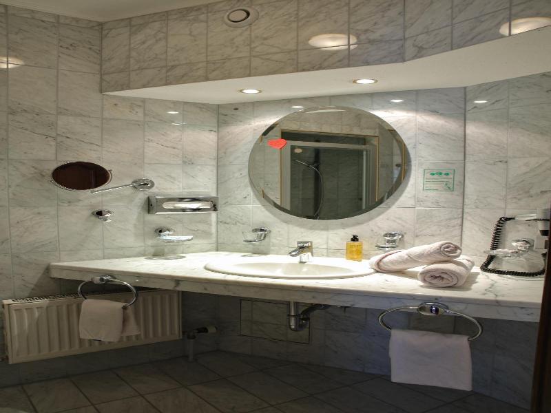 Grafliches Hotel Alte Post image