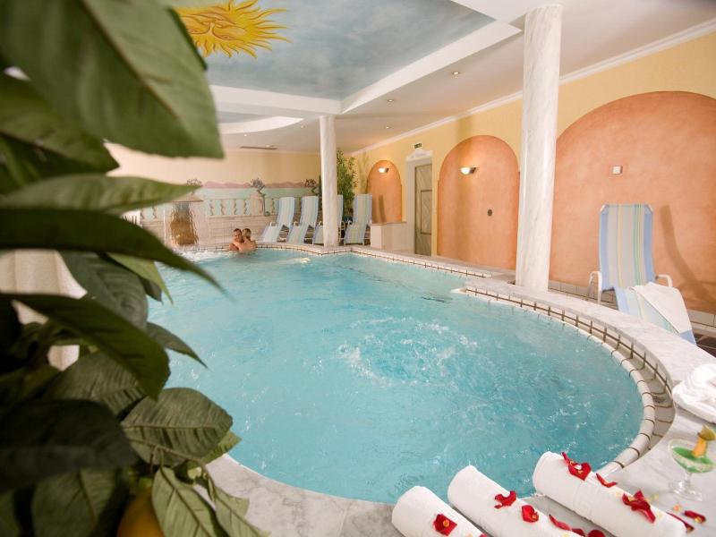 Grafliches Hotel Alte Post image