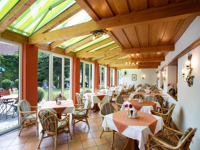 Grafliches Hotel Alte Post image