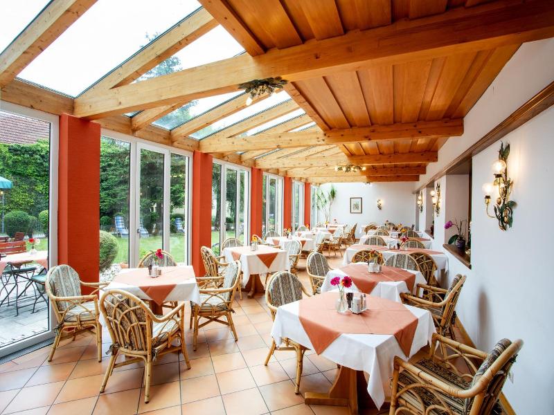 Grafliches Hotel Alte Post image