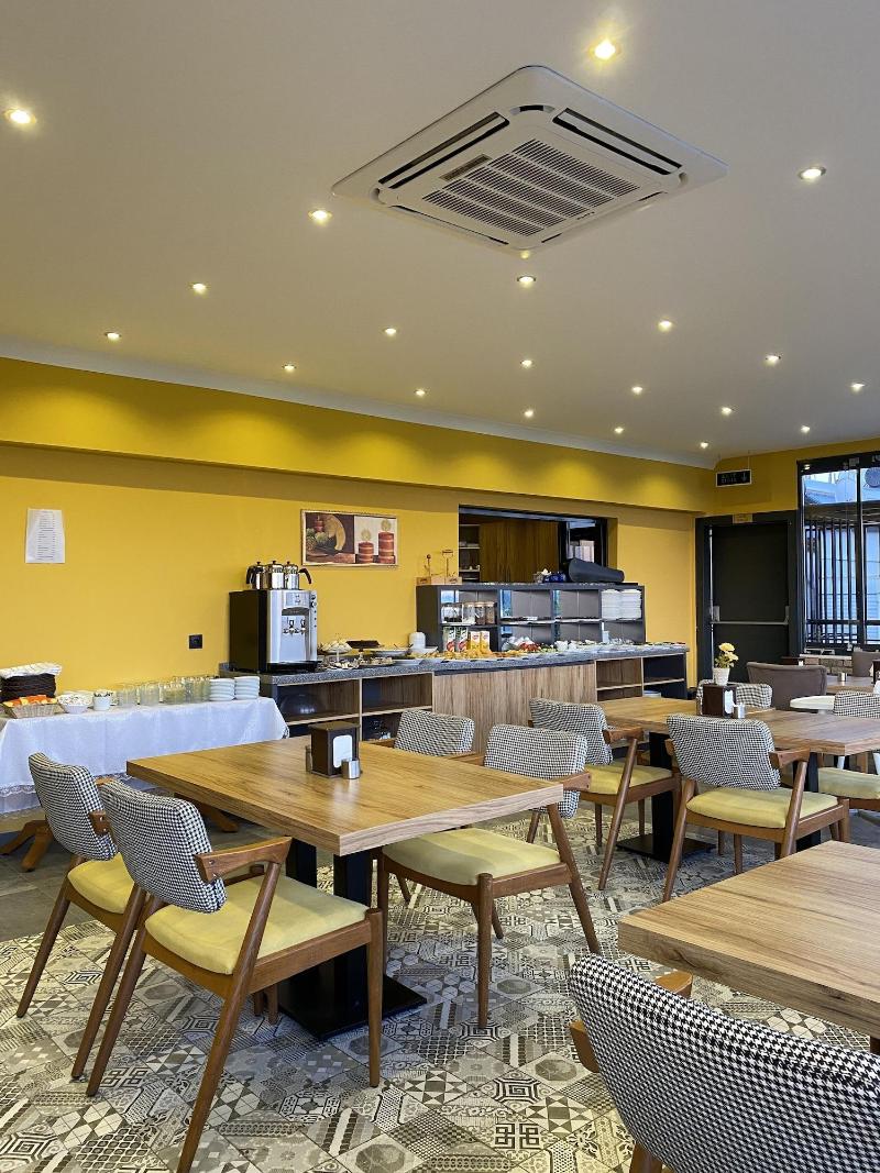 Roy Otel AkÃ§ay image