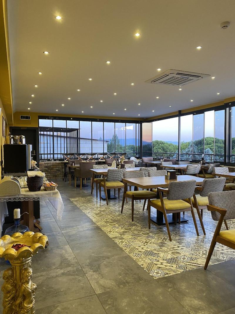 Roy Otel AkÃ§ay image