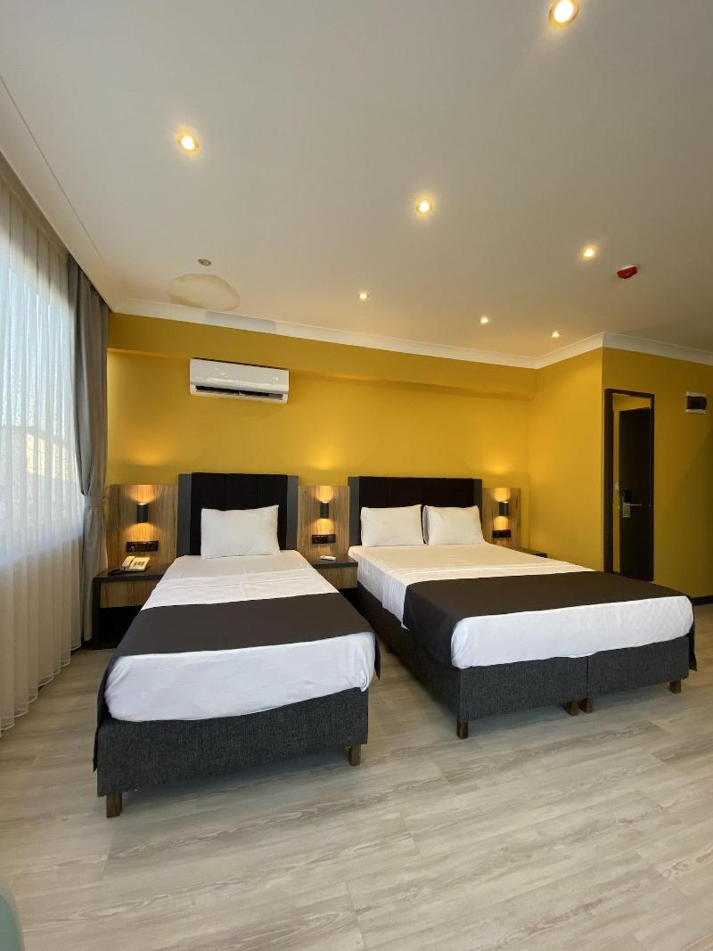 Roy Otel AkÃ§ay image