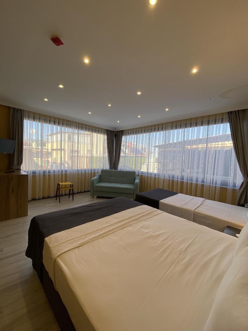 Roy Otel AkÃ§ay image