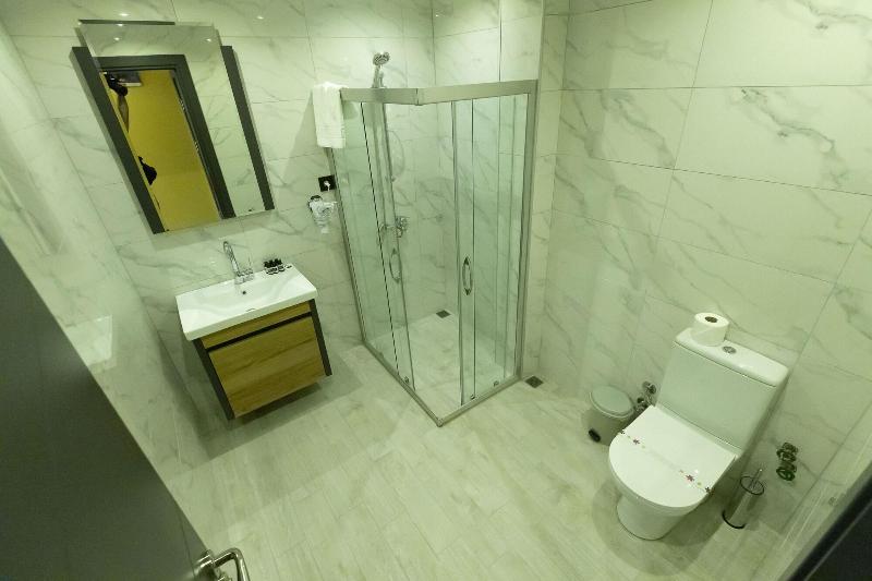 Roy Otel AkÃ§ay image