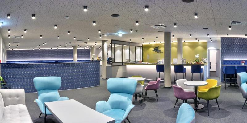Lobby & Reception