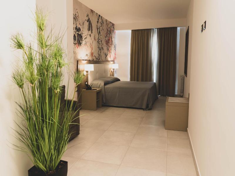 Hotel Pontemare image