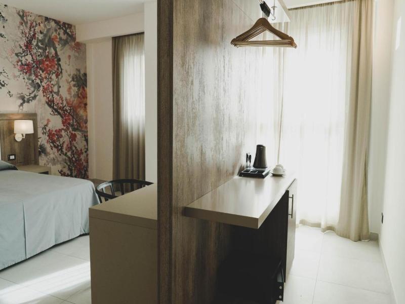 Hotel Pontemare image