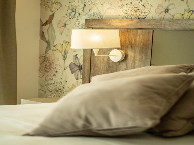 Hotel Pontemare image