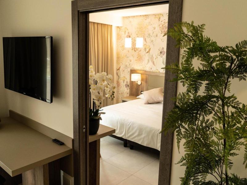 Hotel Pontemare image