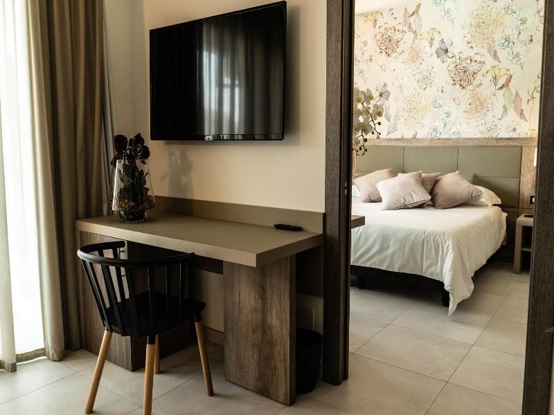 Hotel Pontemare image