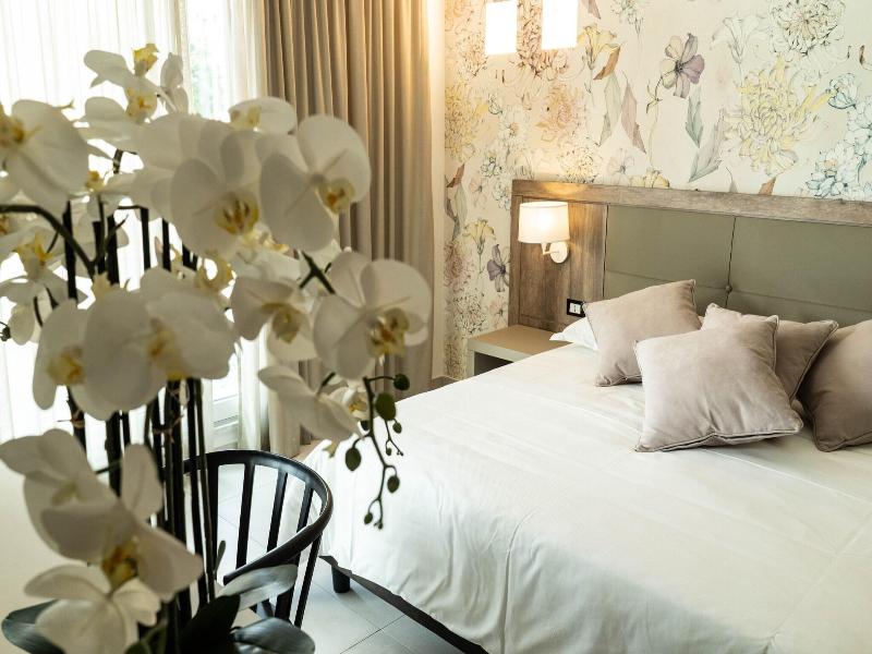 Hotel Pontemare image