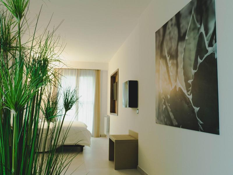 Hotel Pontemare image