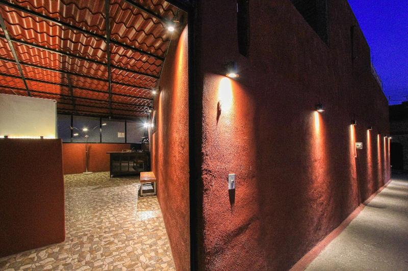 La Vista Hotel image