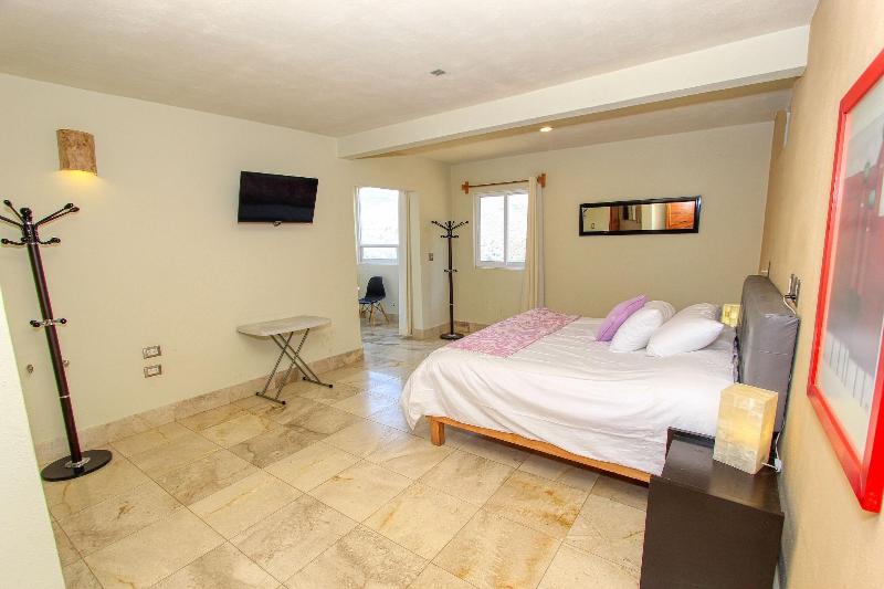 La Vista Hotel image