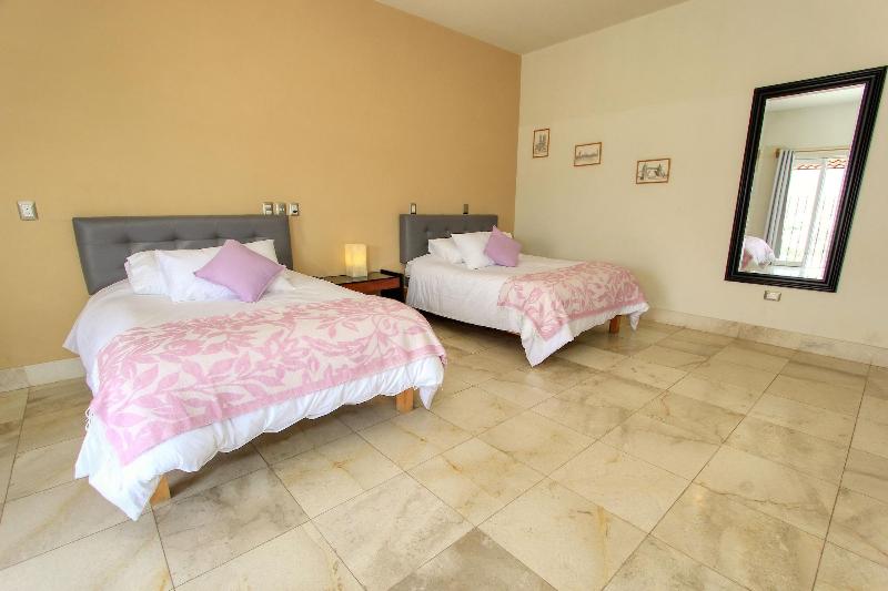 La Vista Hotel image