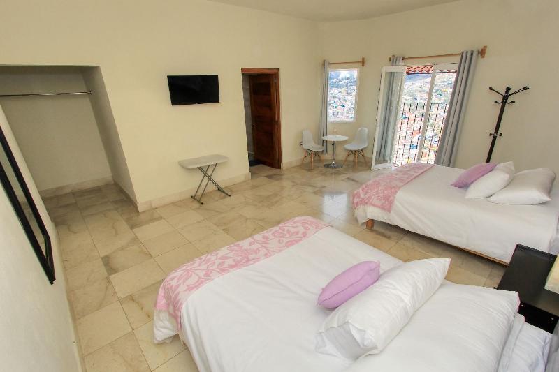 La Vista Hotel image