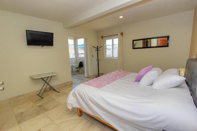 La Vista Hotel image