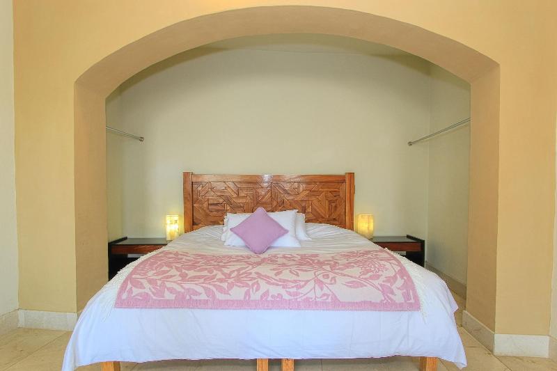 La Vista Hotel image