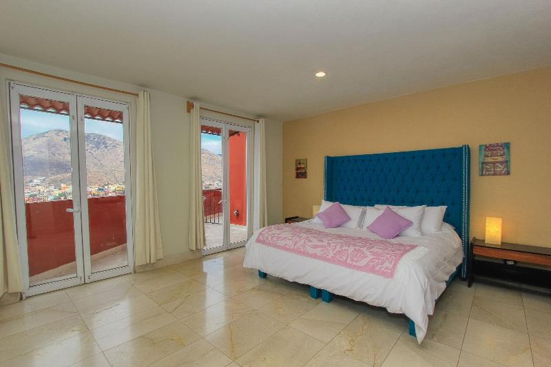 La Vista Hotel image
