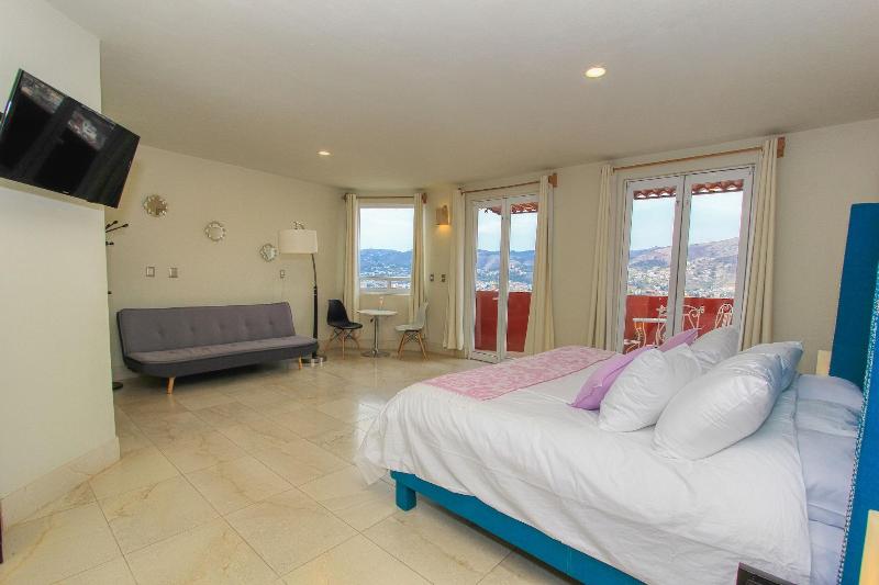 La Vista Hotel image