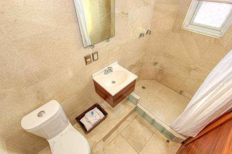 La Vista Hotel image