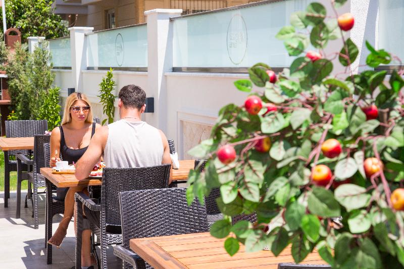 Green Beyza Suites image
