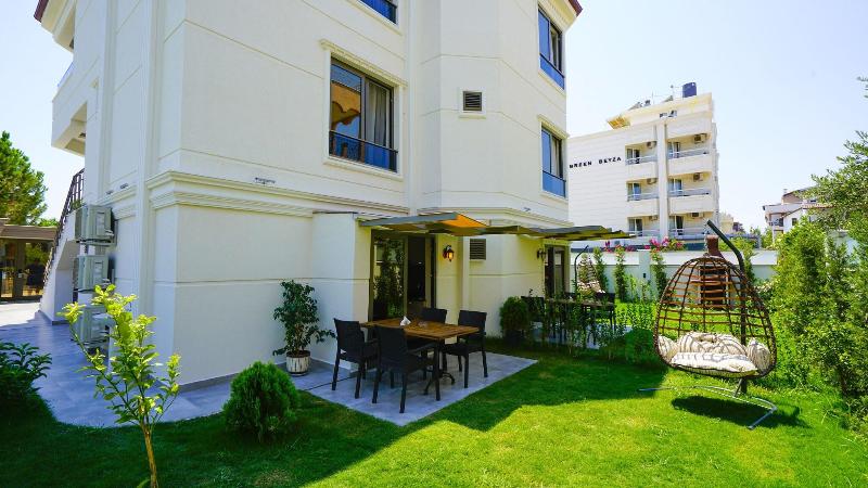 Green Beyza Suites image