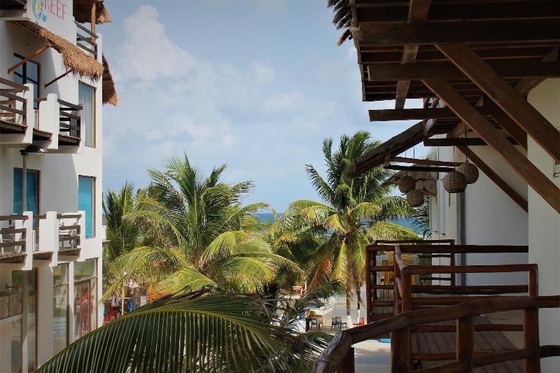 Condo Portofino — photo 2