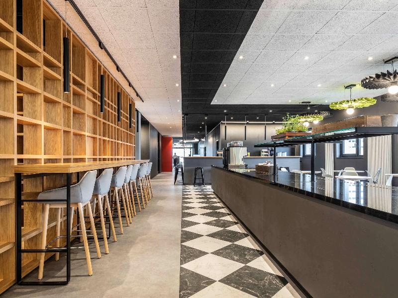 ibis Duesseldorf Airport image