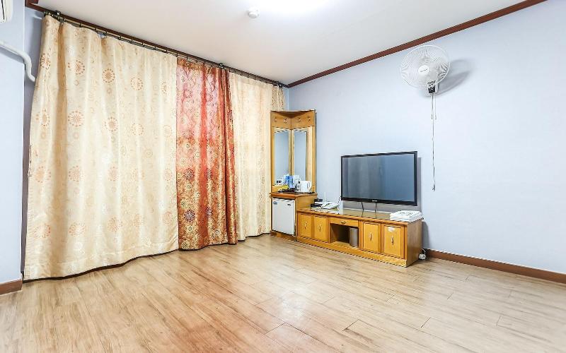 Sokcho Two Wheels Motel image