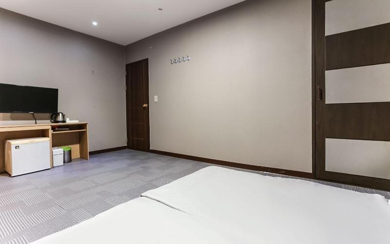 Jeju Sanjimul Hotel image