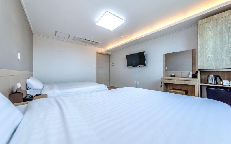 Seogwipo Jay Hill and City Hotel image