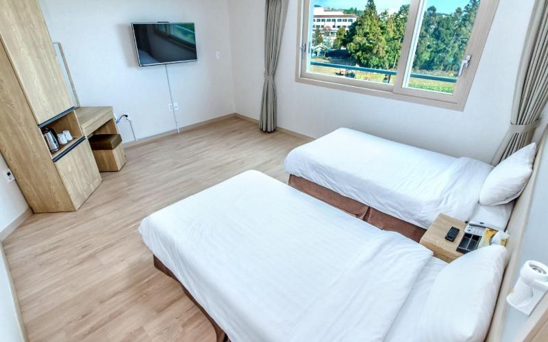 Seogwipo Jay Hill and City Hotel image