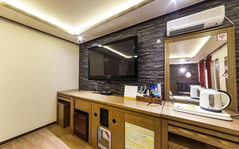 Dongsuwon Gallery image