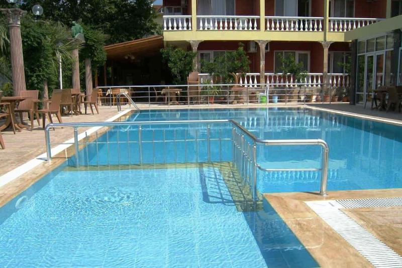 Yasemin Hotel