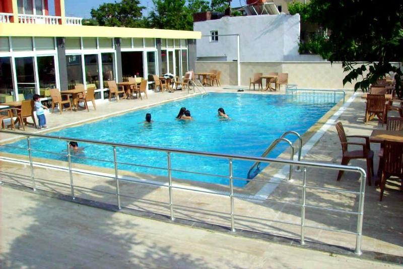 Yasemin Hotel