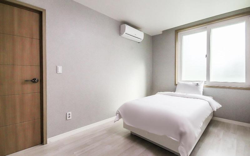 Yeosu Marina Self Check-in Motel image