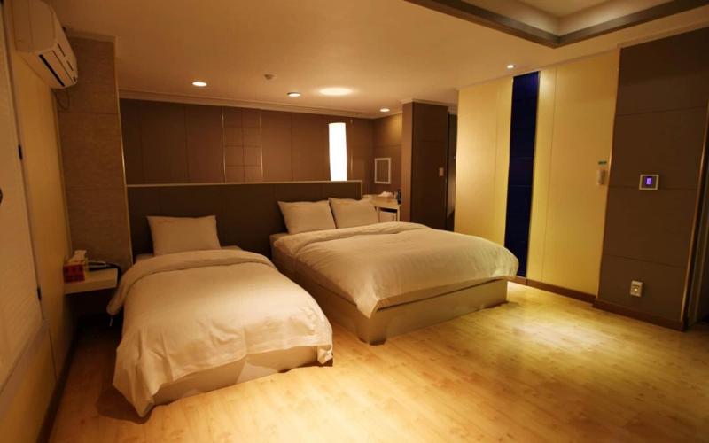 Namwon River Motel image