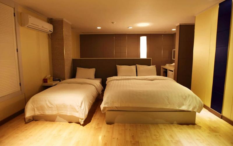 Namwon River Motel image