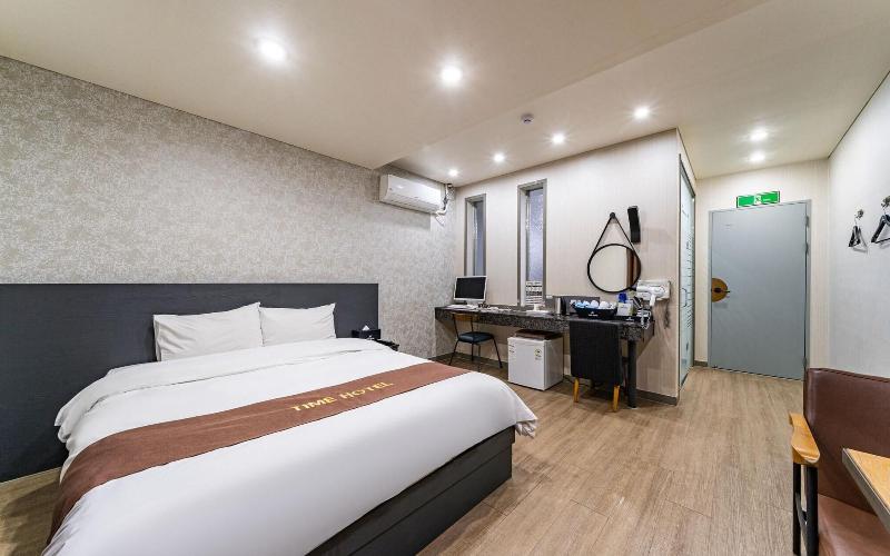 Seosan Time Hotel image