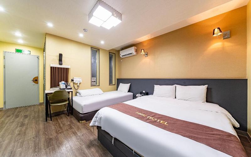 Seosan Time Hotel image