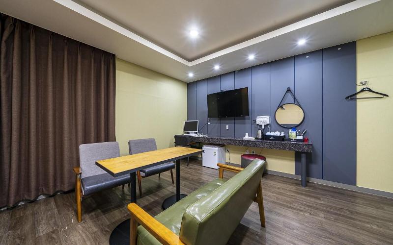 Seosan Time Hotel image