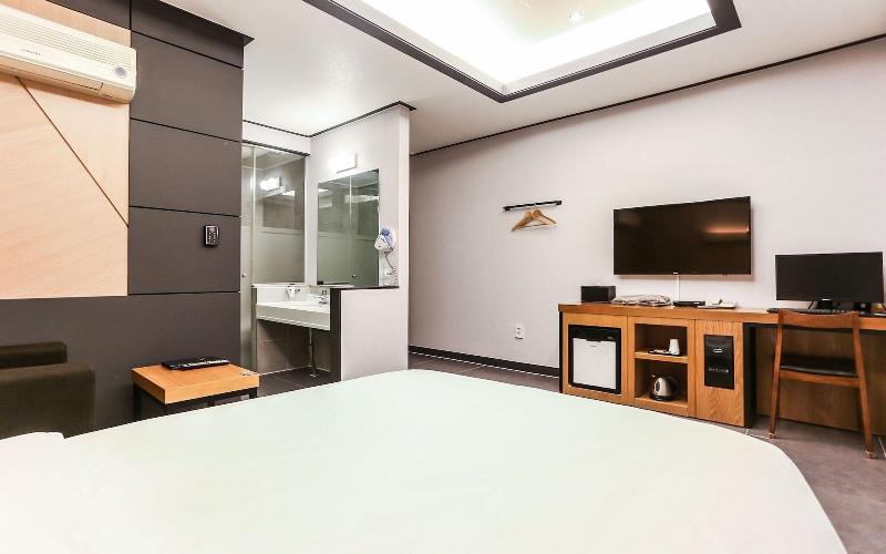 Gangneung The Sharp Hotel image
